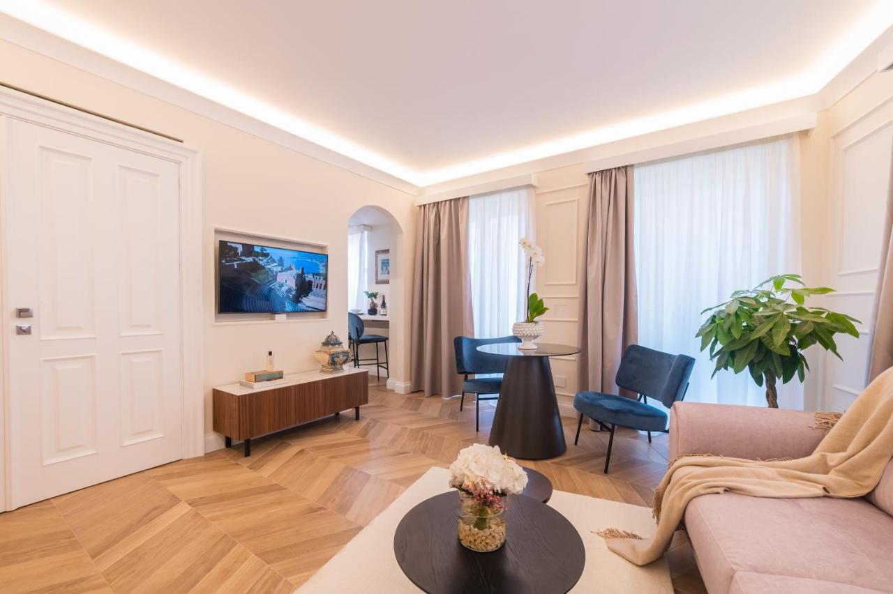 Naxi Suites Таорміна Екстер'єр фото